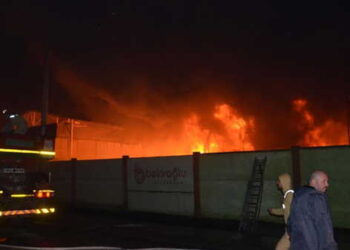 Samsun Bafra OSB’de geri dönüşüm tesisinde yangın