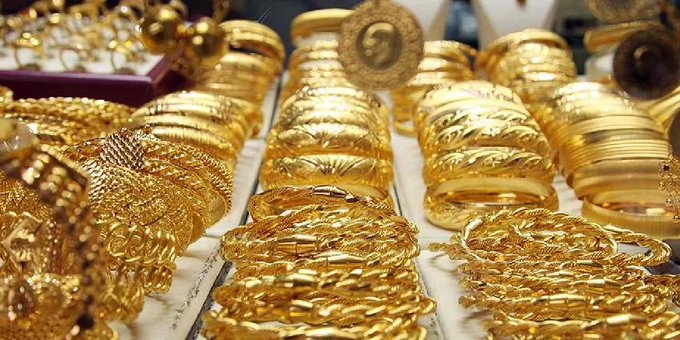 Altın son üç ayın en dip seviyesine indi 1 51 yıl sonra ilk kez Kapalı Çarşı’da altın satışı durdu