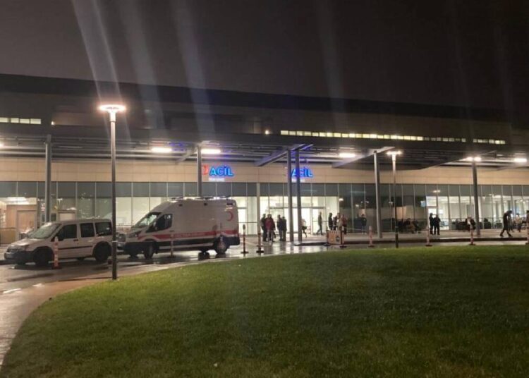 Ankara’da parkta baygın bulunan 2 kız çocuğundan 1'i hayatını kaybetti 1 Ankara’da parkta baygın bulunan 2 kız çocuğundan 1’i hayatını kaybetti