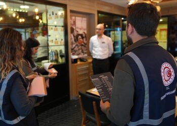 Bakanlıktan kafe ve lokantalarda fahiş fiyatlı su denetimi