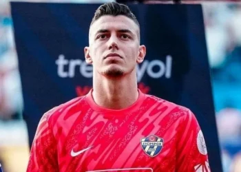 Milli eldiven Berke Özer, TFF’de tuğlayı çekti I Kamil Aslan yazdı