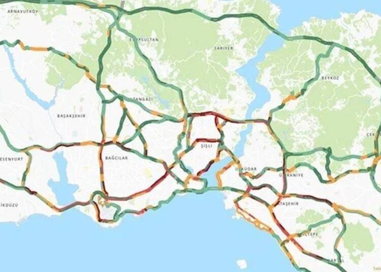 Deprem sonrası İstanbul trafiğinde yoğunluk yüzde 67'ye çıktı 1 Deprem sonrası İstanbul trafiğinde yoğunluk yüzde 67’ye çıktı