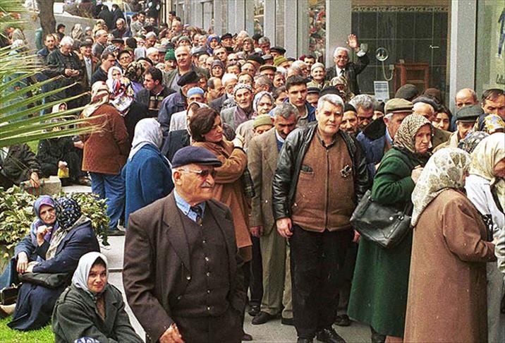 21 ilde emekli, dul ve yetim aylığı alanların sayısı, aktif çalışanları geçti 1 Emeklilik için prim borçlanması yapacaklara kötü haber: Daha fazla ödeme yapacaklar