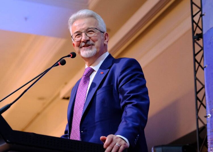 Eski Nilüfer Belediye Başkanı Turgay Erdem ve 21 kişi hakkında gözaltı kararı 1 Eski Nilüfer Belediye Başkanı Turgay Erdem ve 21 kişi hakkında gözaltı kararı