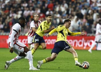 Fenerbahçe, Samsun’da 1 puanı zor kurtardı: Tedesco’dan takımına sert eleştiri