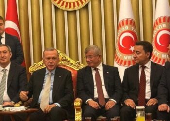 Erdoğan, Davutoğlu ve Babacan yıllar sonra bir arada