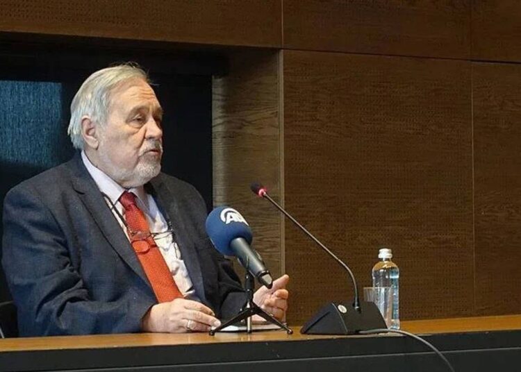 Kalp krizi geçirdiği iddia edilmişti: İlber Ortaylı sağlık durumu hakkında açıklama yaptı