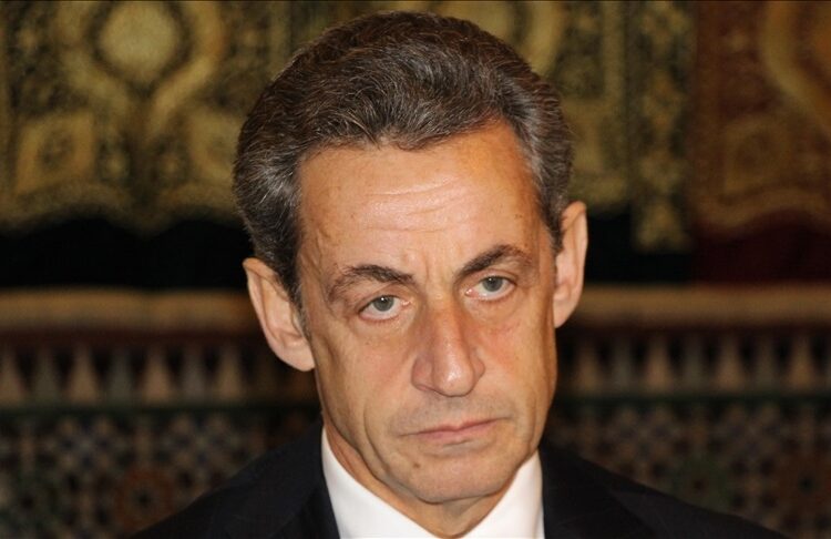 5 yıl hapis cezası verilen Fransa'nın eski Cumhurbaşkanı Sarkozy tutuklandı 1 5 yıl hapis cezası verilen Fransa’nın eski Cumhurbaşkanı Sarkozy tutuklandı
