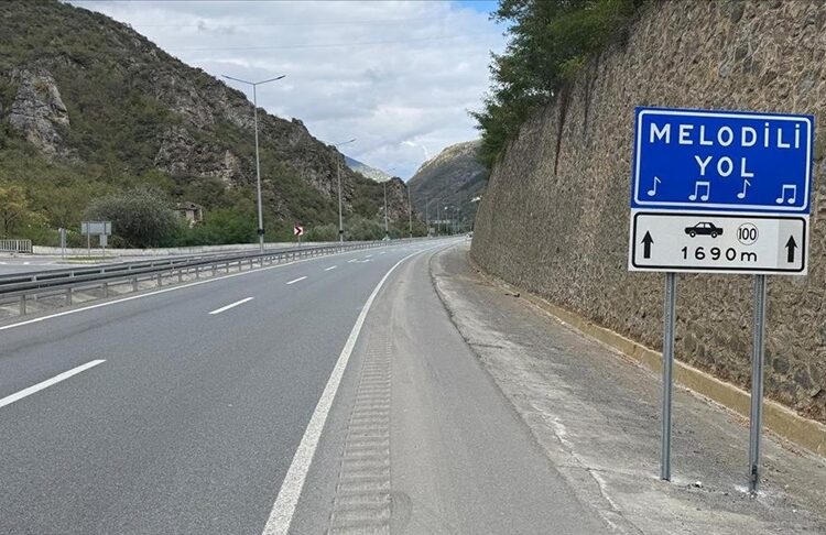 Trabzonlular 'Ceddin Deden' dinleyerek yolculuk yapacak 1 Trabzonlular ‘Ceddin Deden’ dinleyerek yolculuk yapacak