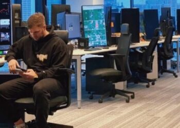 Yönettiği fon batan Ukraynalı milyoner lüks aracında intihar etti