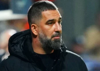 Arda Turan'a darbe: Liderliği kaybetti 4 Arda Turan’a darbe: Liderliği kaybetti