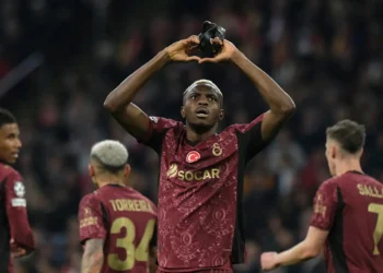 Osimhen rekor kırdı; Galatasaray deplasmanda Ajax’ı devirdi