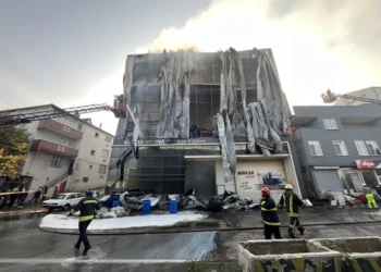 6 kişinin can verdiği yangınla ilgili 6 kişi açığa alındı