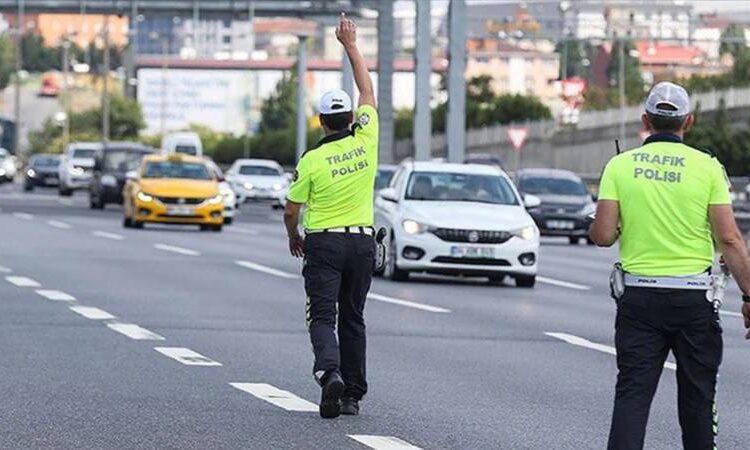 İstanbul Maratonu için bazı yollar trafiğe kapatıldı