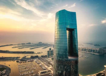 Dünyanın en yüksek oteli Dubai’de açıldı
