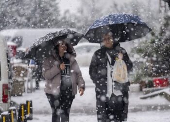 Meteoroloji 3 ili sarı kodla uyardı: Kar geliyor