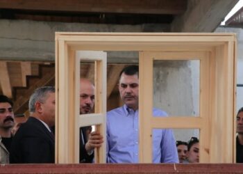 Bakan Kurum ‘söz verdi’: Tüm depremzedeler önümüzdeki aya kadar evlerine kavuşacak