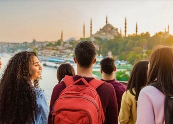 Le Monde: Türkiye, gençliğinin tamamını kaybetme riskiyle karşı karşıya 8 Le Monde: Türkiye, gençliğinin tamamını kaybetme riskiyle karşı karşıya