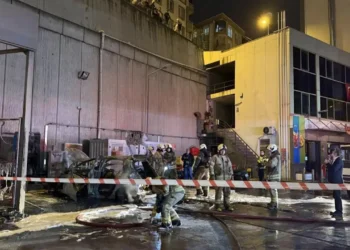 İstanbul’da endişe verici olay: Elektrikli otomobil, şarj olurken patladı