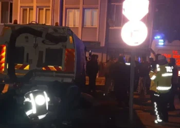 Bursa'da acı olay: Çöp kamyonun altında kalarak hayatını kaybetti 9 Bursa’da acı olay: Çöp kamyonun altında kalarak hayatını kaybetti
