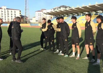 17 futbolcu bahisten ceza aldı, takımda sadece 7 kişi kaldı 6 17 futbolcu bahisten ceza aldı, takımda sadece 7 kişi kaldı