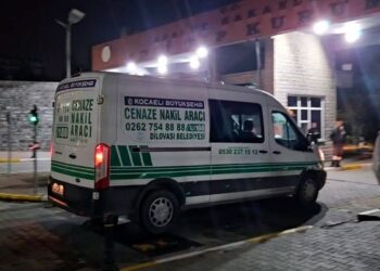 Kocaeli’deki yangın faciasında hayatını kaybedenlerin cenazeleri ailelerine verildi