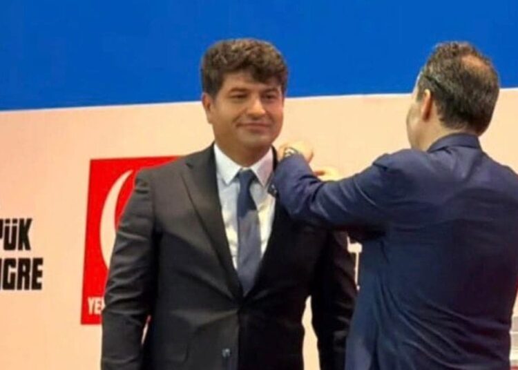 Eski HDP’li Mehmet Ali Aslan Yeniden Refah Partisi'ne geçti 1 Eski HDP’li Mehmet Ali Aslan Yeniden Refah Partisi’ne geçti