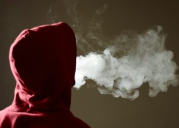 Gençler arasında sigara tüketiminin en büyük nedeni ‘gelecek kaygısı’
