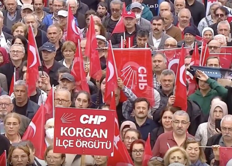 Kanada'ya ilticalarda yeni kriter: CHP üyesi olmak 'baskı altında kimlik' kabul ediliyor 1 Kanada’ya ilticalarda yeni kriter: CHP üyesi olmak ‘baskı altında kimlik’ kabul ediliyor