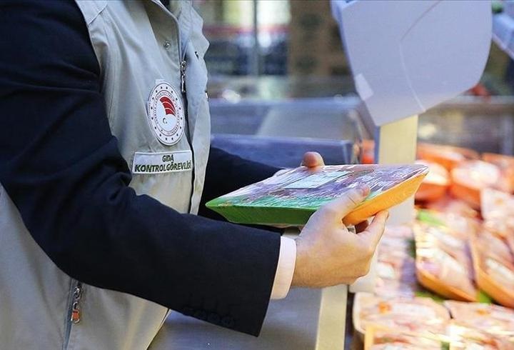 Bakanlıktan usulsüzlük tespit edilen 25 bin gıda işletmesine ceza 1 Bakanlıktan usulsüzlük tespit edilen 25 bin gıda işletmesine ceza