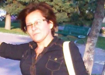 İzmirli hayvansever, evinde çıkan yangında 30 kedisiyle hayatını kaybetti