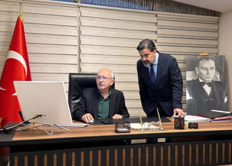 Kemal Kılıçdaroğlu yeni ofisini açtı 1 Kemal Kılıçdaroğlu yeni ofisini açtı