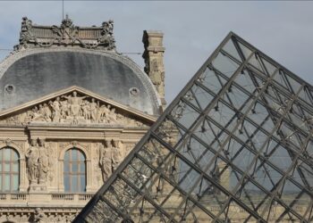 Louvre Müzesi soygunu: 8 mücevher hala kayıp