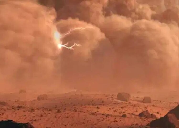 NASA'nın aracı Mars’ta şimşek ve gök gürültüsü tespit etti 1 NASA’nın aracı Mars’ta şimşek ve gök gürültüsü tespit etti