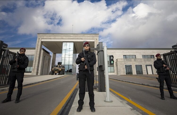 MİT, istihbarat uzmanı aradığını duyurdu 1 MİT, istihbarat uzmanı aradığını duyurdu