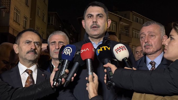 Gebze'de çöken apartmanın bulunduğu bölgede 16 bina boşaltıldı 1 Gebze’de çöken apartmanın bulunduğu bölgede 16 bina boşaltıldı