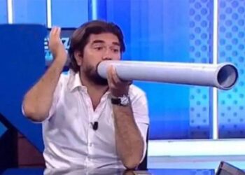 Beşiktaş'tan Rasim Ozan Kütahyalı'ya sert 'kayyım' yanıtı: "Ağzından salyalar saçarak konuşan hadsiz!" 6 Beşiktaş’tan Rasim Ozan Kütahyalı’ya sert ‘kayyım’ yanıtı: “Ağzından salyalar saçarak konuşan hadsiz!”