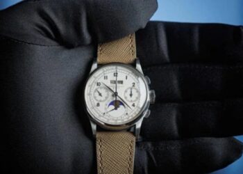 1943 yapımı Patek Philippe Ref. 1518, 744 milyon TL’ye satıldı