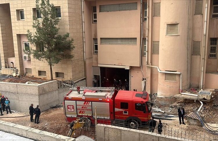 Şanlıurfa Adliyesinde patlama: 4 kişi yaralandı 1 Şanlıurfa Adliyesinde patlama: 4 kişi yaralandı