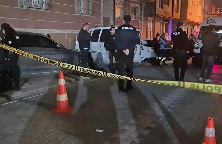 Zehirlenme şüphesiyle hastaneye kaldırılan 7 kişi taburcu edildi 1 Zehirlenme şüphesiyle hastaneye kaldırılan 7 kişi taburcu edildi
