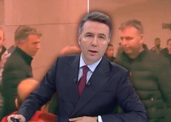 Mehmet Akif Ersoy 'nedamet' getirdi: 'Siyasi operasyon' ifadem maksadını aştı 10 Mehmet Akif Ersoy ‘nedamet’ getirdi: ‘Siyasi operasyon’ ifadem maksadını aştı