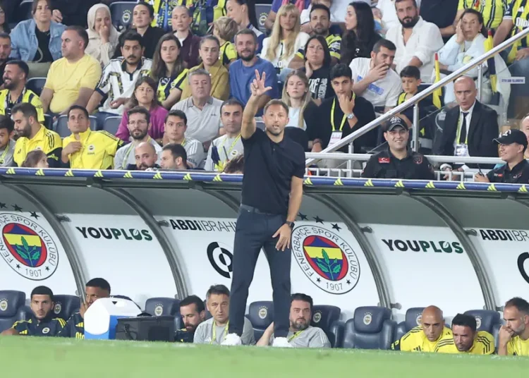 Fenerbahçe’de 40 milyon euroluk operasyon: 7 oyuncu gönderilecek