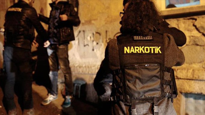 İstanbul'da uyuşturucu operasyonunda saldırı: Yaralı polis şehit oldu 1 İstanbul’da uyuşturucu operasyonunda saldırı: Yaralı polis şehit oldu