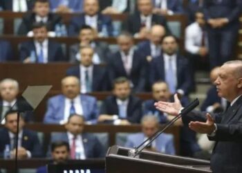 AK Parti’de ‘medya’ operasyonu: Televizyona çıkacak 20 vekil belirlendi