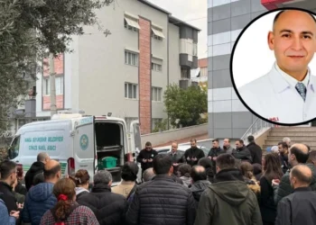 Kahreden ölüm: Ameliyat sırasında kalp krizi geçiren doktor hayatını kaybetti