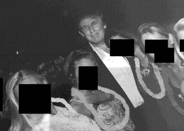 Sansüre tepkiler artıyor: Epstein dosyalarından Trump'ın ismi çıkarıldı 1 Sansüre tepkiler artıyor: Epstein dosyalarından Trump’ın ismi çıkarıldı