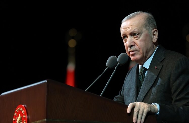 Cumhurbaşkanı Erdoğan: Ülkemizi terör belasından ilanihaye kurtarmanın gayretindeyiz 1 Erdoğan’dan yeni hakim savcılara: Adalet için fedakarca çalışacaksınız
