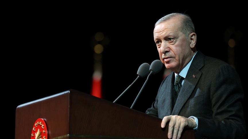 Anasayfa 70 Erdoğan’dan yeni hakim savcılara: Adalet için fedakarca çalışacaksınız