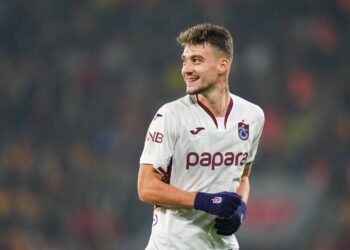 Kamil Aslan yazdı I Ernest Muçi ile Trabzonspor zirveye yürüyor
