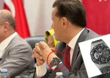 Kolunda 3+1 daire taşıyor: AKP’li vekil bütçe görüşmelerine 9,2 milyonluk saatiyle katıldı
